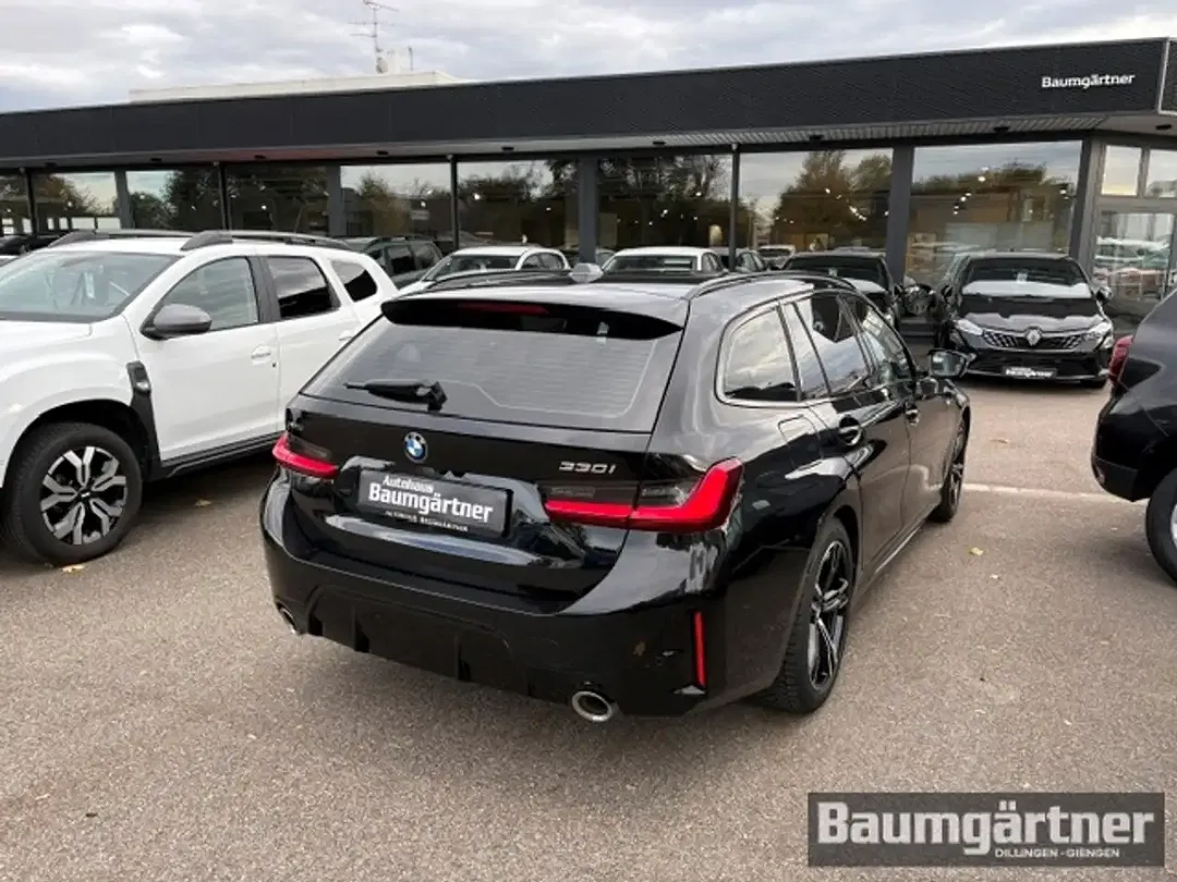 BMW 330 xDrive M Sport Touring - Thumbnail 4
