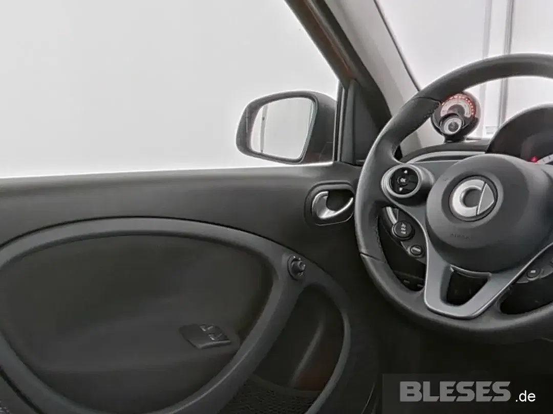 smart forFour - Thumbnail 5