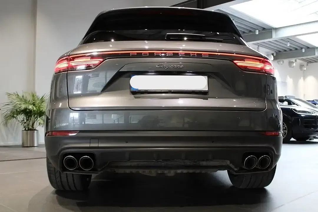 Porsche Cayenne E-Hybrid - Thumbnail 7