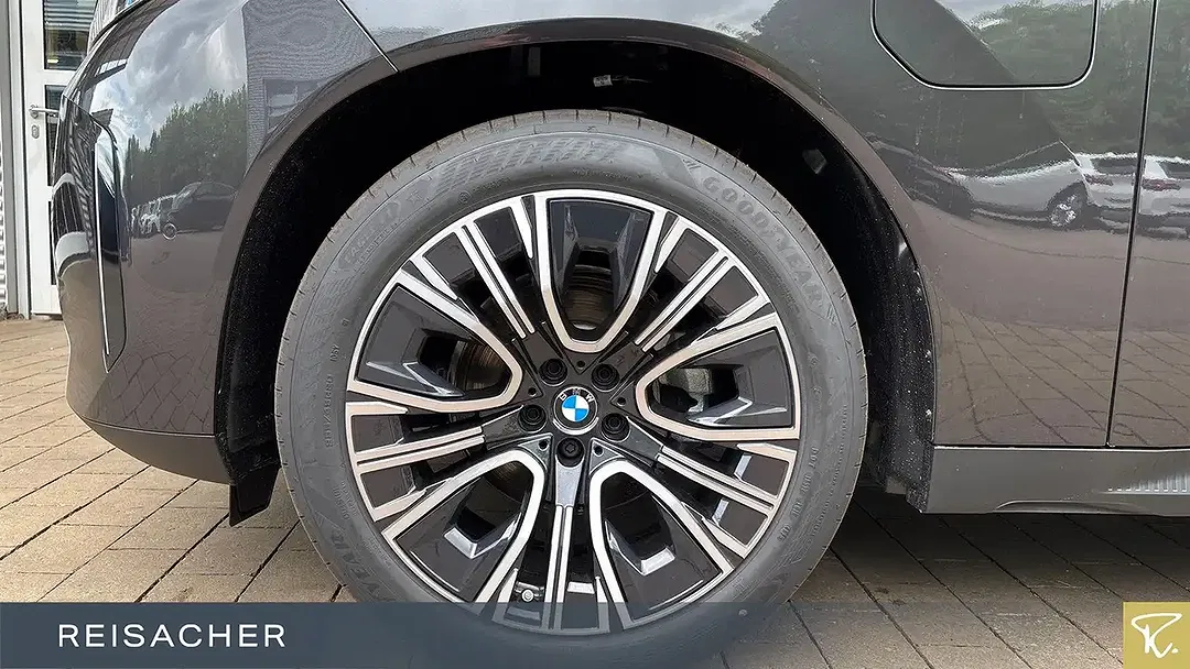 BMW X3 xDrive - Thumbnail 3
