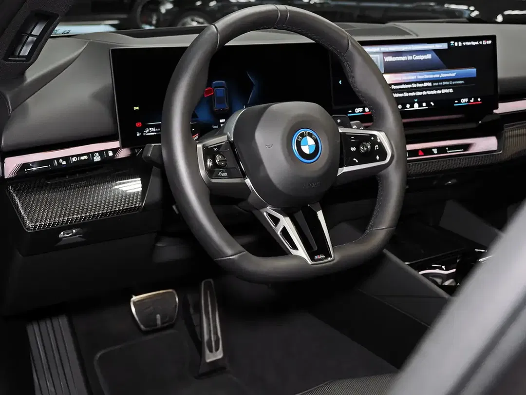 BMW 550 xDrive M Sport - Thumbnail 9