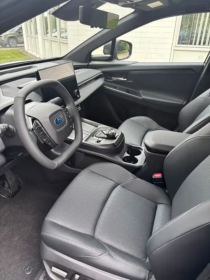 Subaru Solterra AWD Active - Thumbnail 11