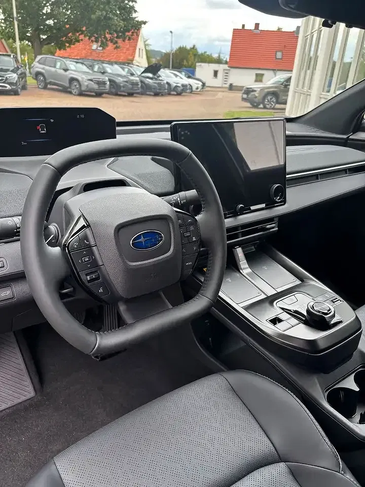 Subaru Solterra AWD Active - Thumbnail 9