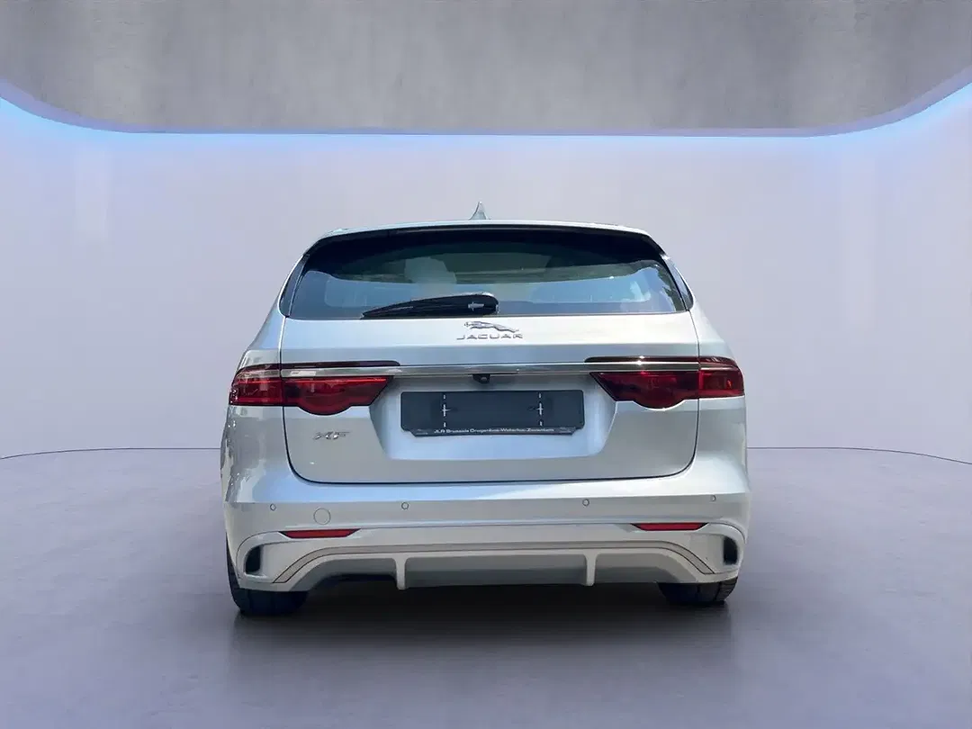 Jaguar XF Sportbrake - Thumbnail 3