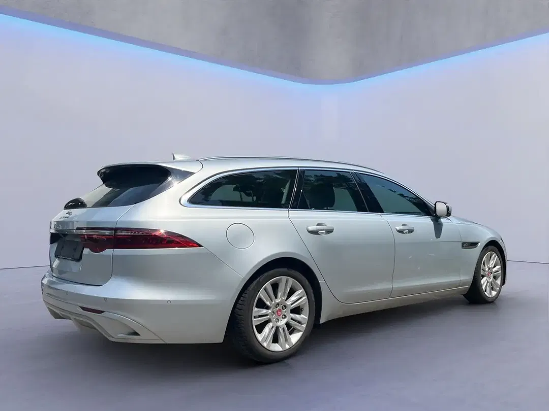 Jaguar XF Sportbrake - Thumbnail 4