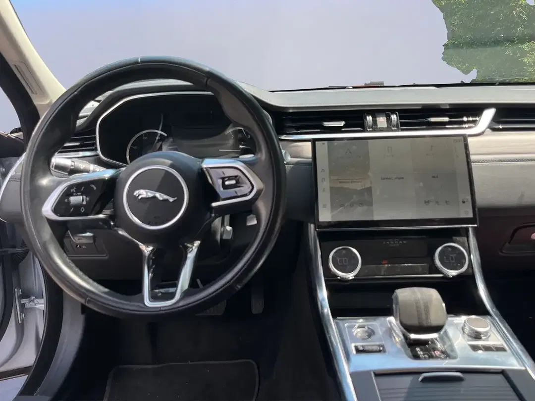 Jaguar XF Sportbrake - Thumbnail 9