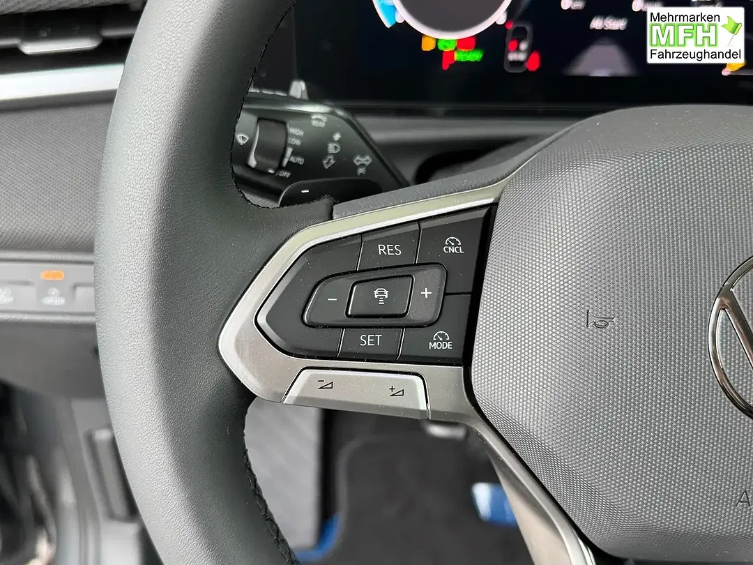 Volkswagen T-Roc 1.5 eTSI DSG Life Plus - Thumbnail 13