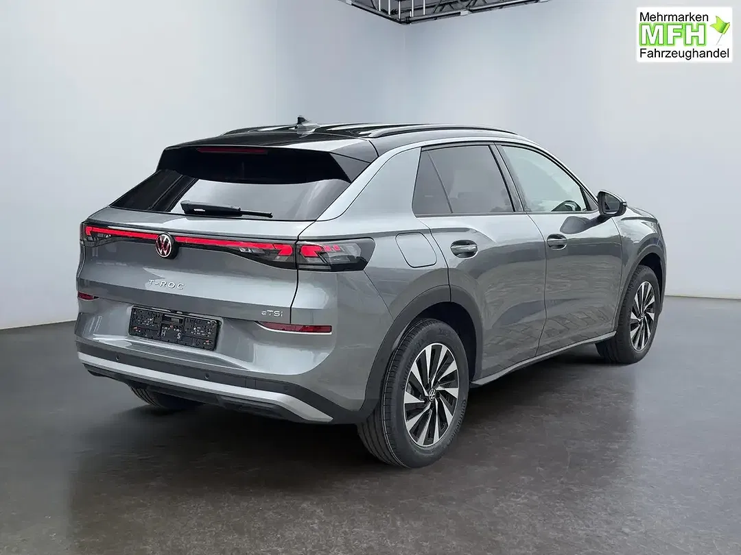 Volkswagen T-Roc 1.5 eTSI DSG Life Plus - Thumbnail 4
