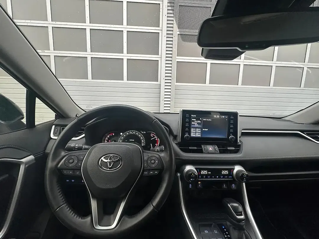 Toyota RAV 4 - Thumbnail 12