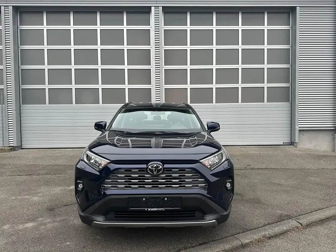 Toyota RAV 4 - Thumbnail 3