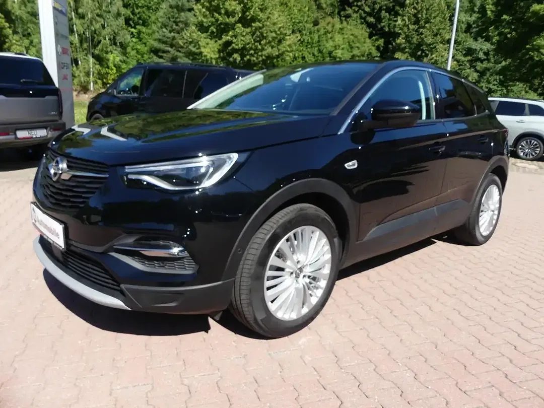 Opel Grandland X 1.2 - foto 1