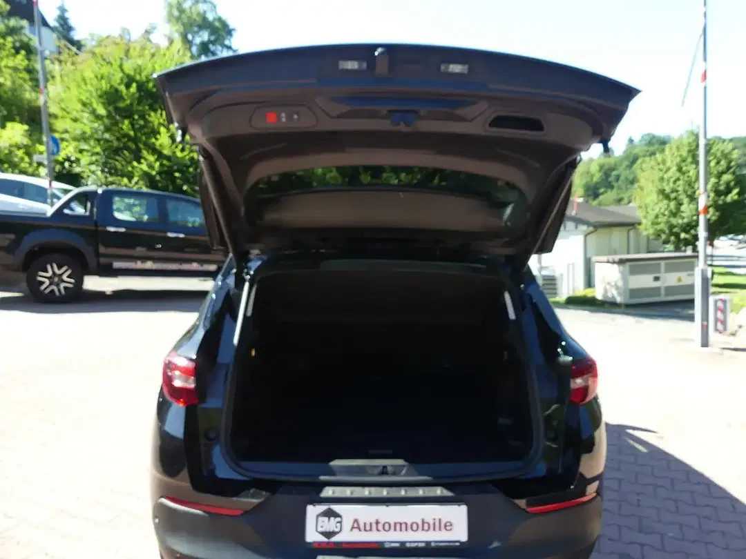 Opel Grandland X 1.2 - Thumbnail 9