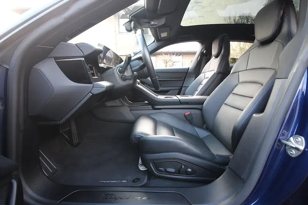 Porsche Taycan 4 Cross Turismo - Thumbnail 11