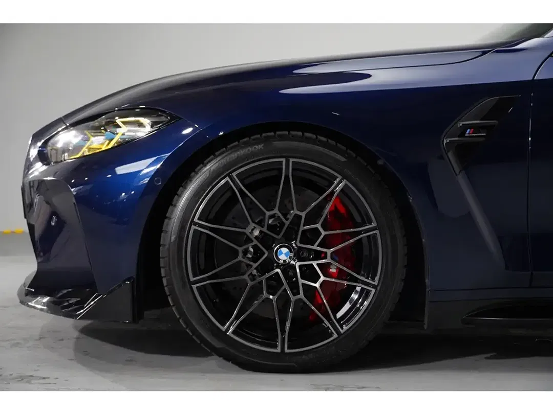 BMW M3 M xDrive Competition - Thumbnail 9