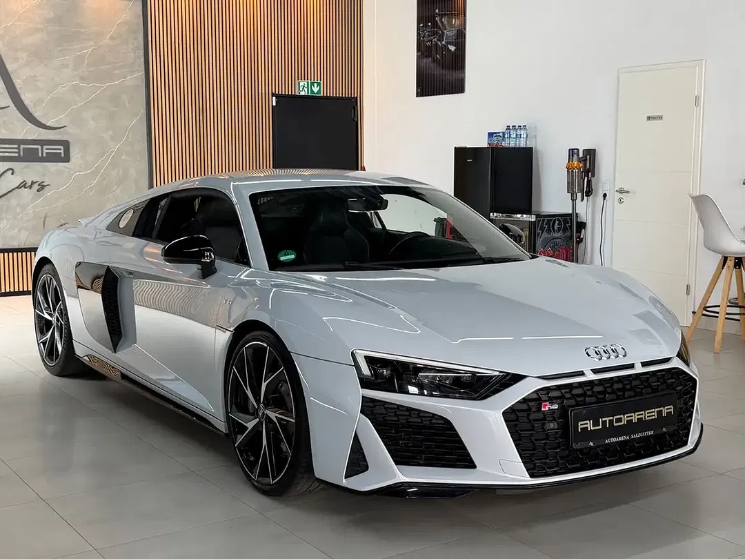 Audi R8 5.2 Coupe - Thumbnail 5