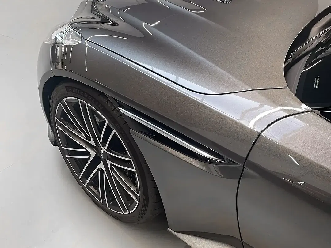 Aston Martin DB12 Volante - Thumbnail 10