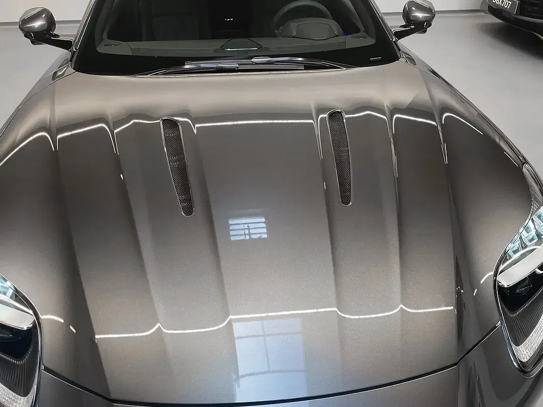 Aston Martin DB12 Volante - Thumbnail 12