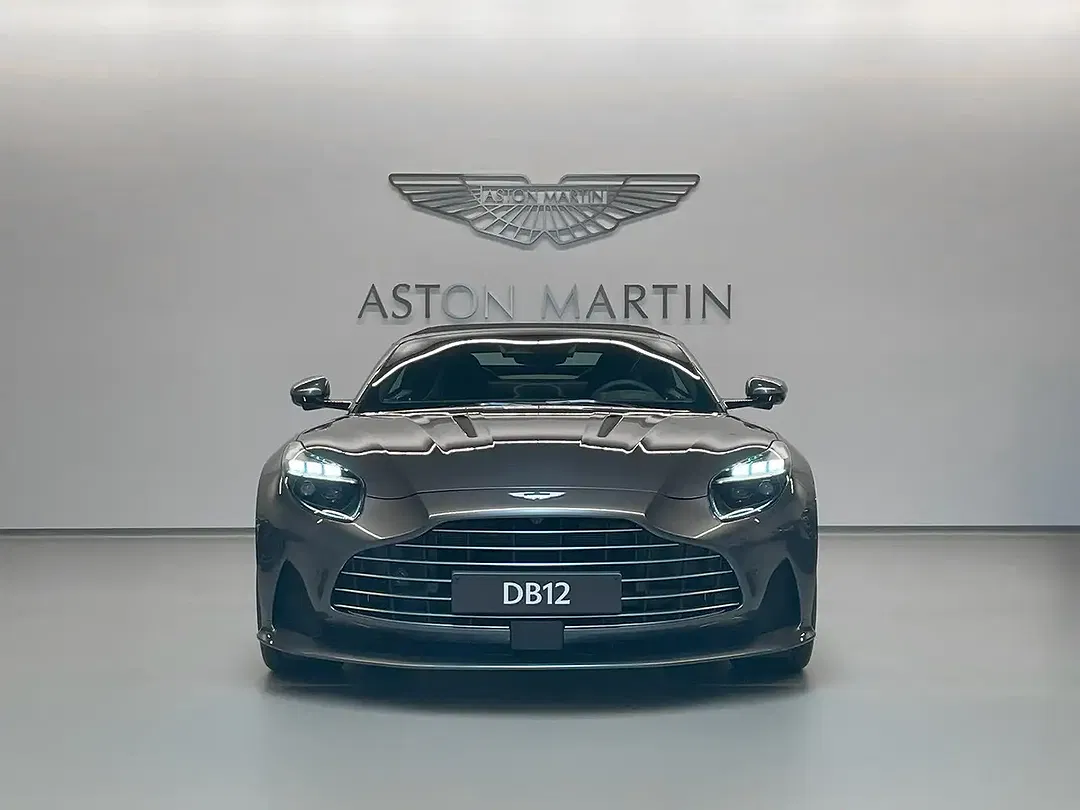 Aston Martin DB12 Volante - foto 2