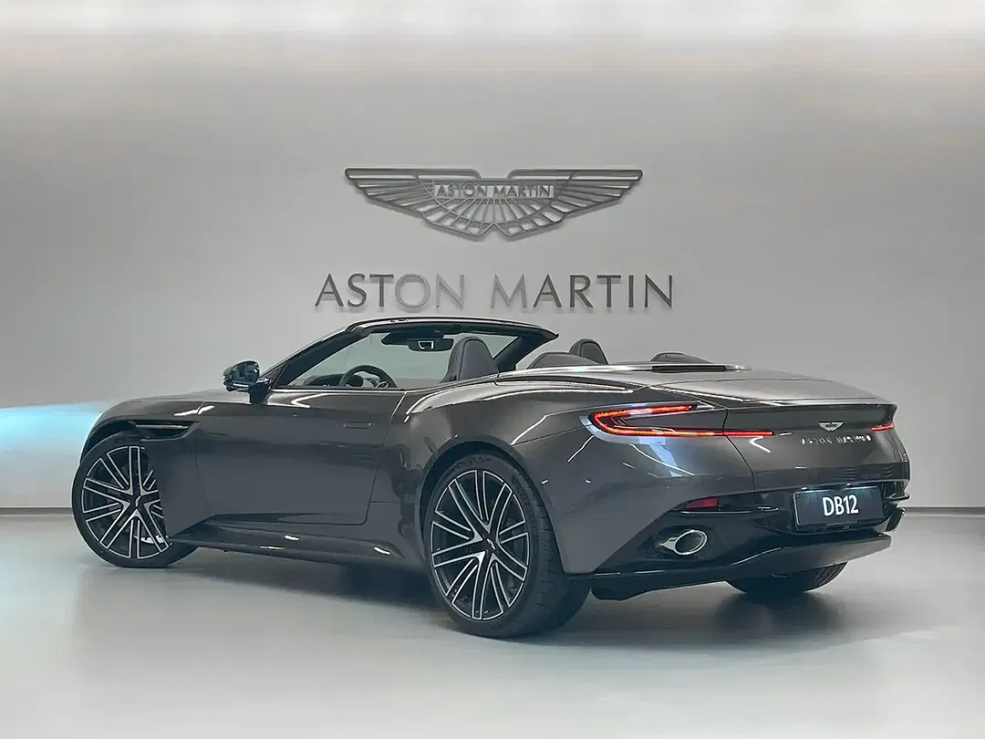 Aston Martin DB12 Volante - Thumbnail 3