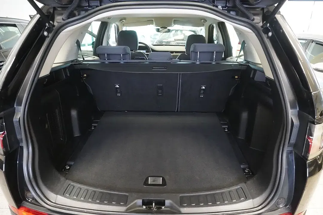 Land Rover Discovery Sport P300e AUT 4x4 PHEV - Thumbnail 10