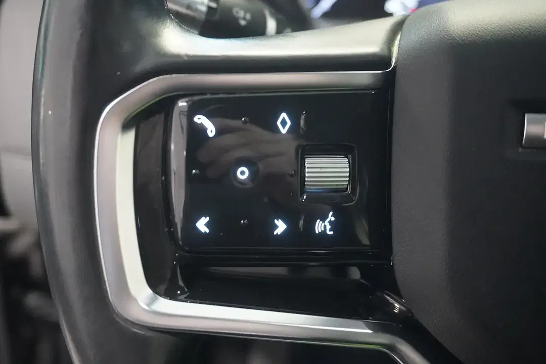 Land Rover Discovery Sport P300e AUT 4x4 PHEV - Thumbnail 12