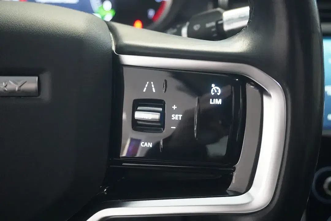 Land Rover Discovery Sport P300e AUT 4x4 PHEV - Thumbnail 13