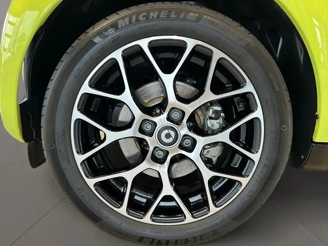 smart forTwo - Thumbnail 11