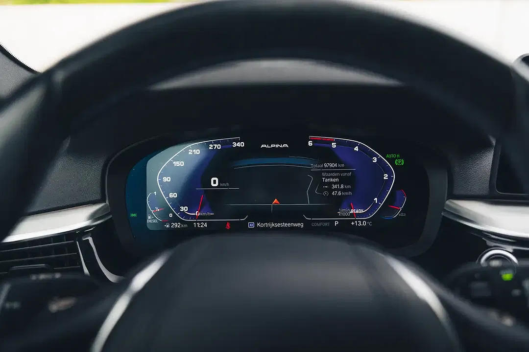 Alpina D5 S Touring - Thumbnail 11