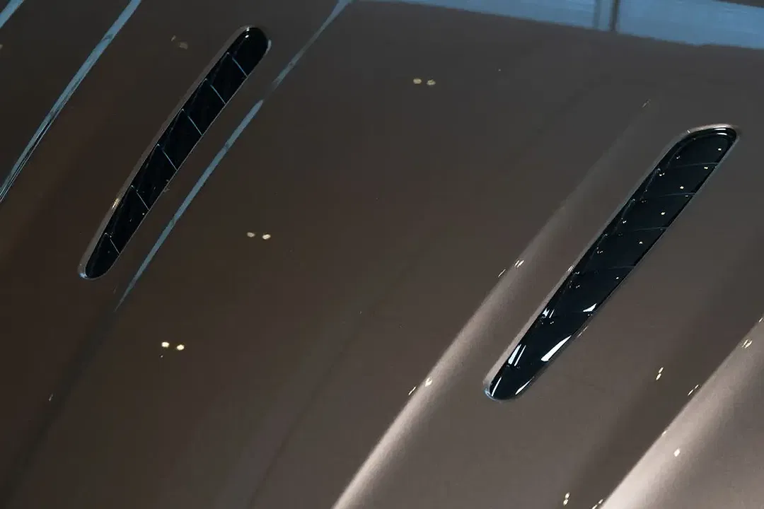 Aston Martin DB12 S Coupe - Thumbnail 12