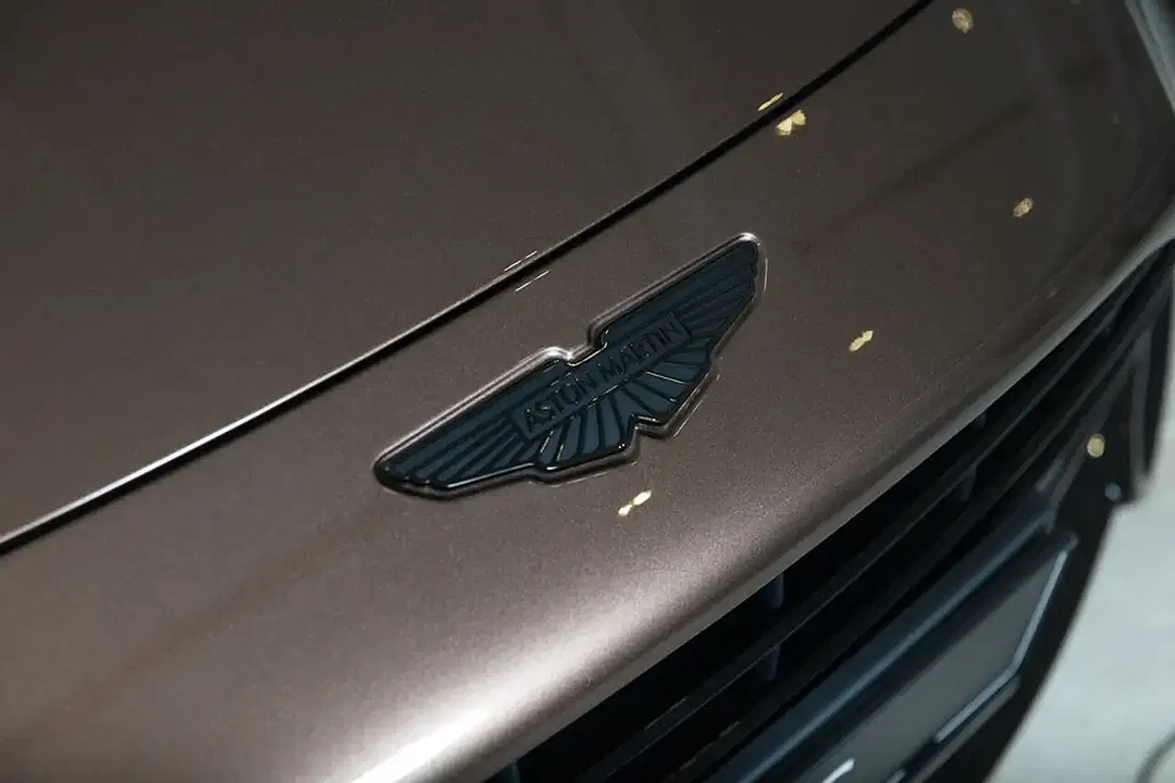 Aston Martin DB12 S Coupe - Thumbnail 8