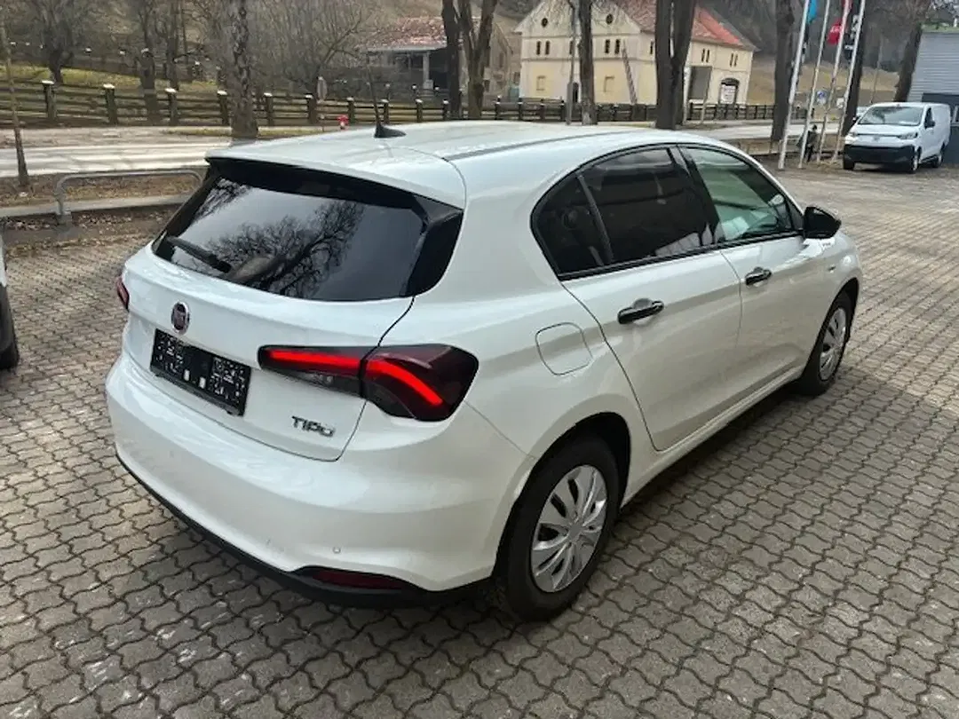 Fiat Tipo FireFly Turbo City Sport - Thumbnail 3