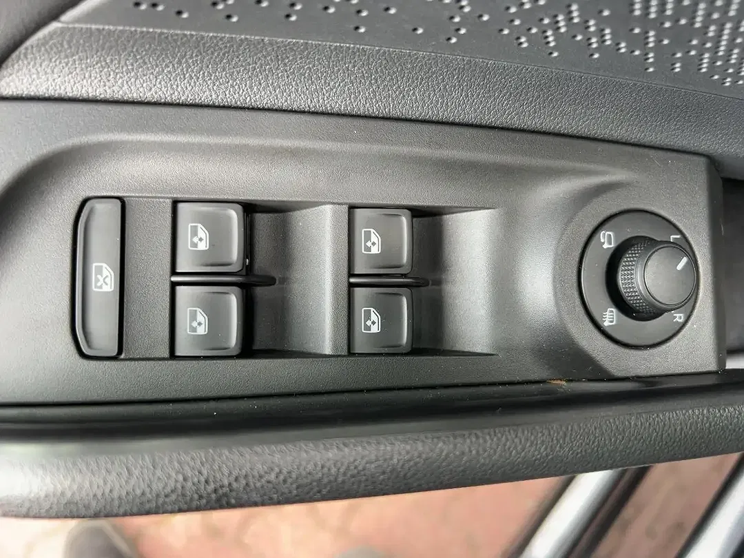 Skoda Enyaq 80x iV Sportline - Thumbnail 13