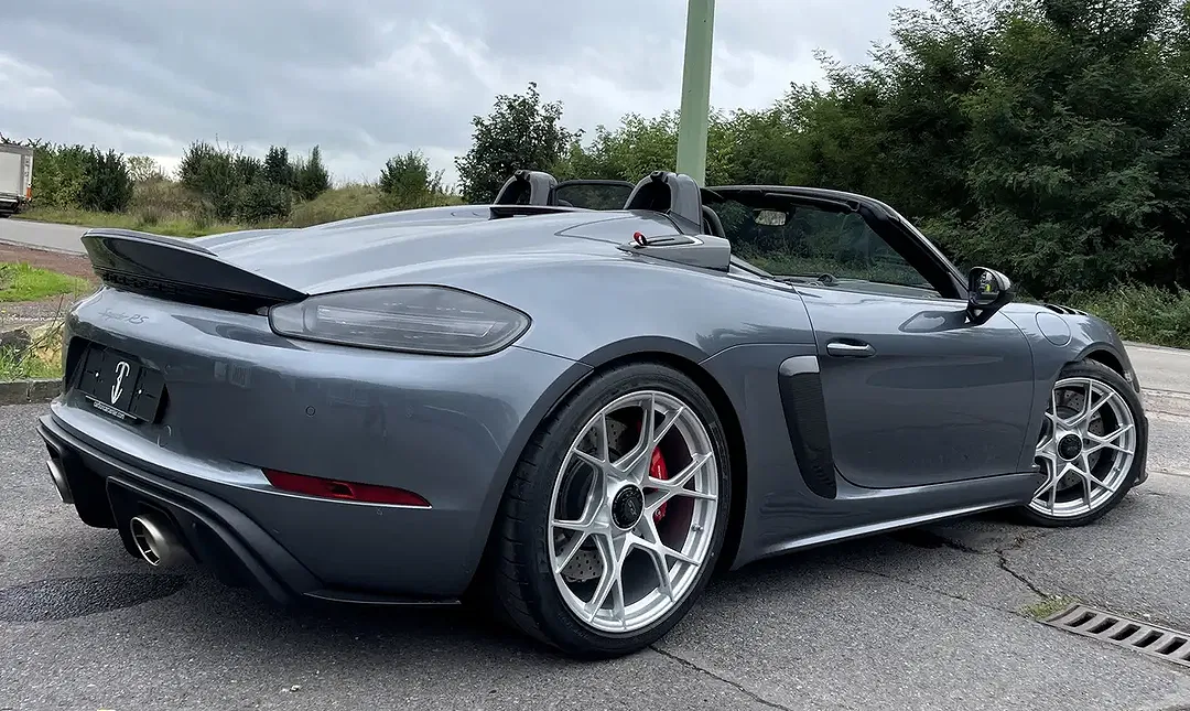 Porsche 718 Spyder RS Weissach - Thumbnail 11