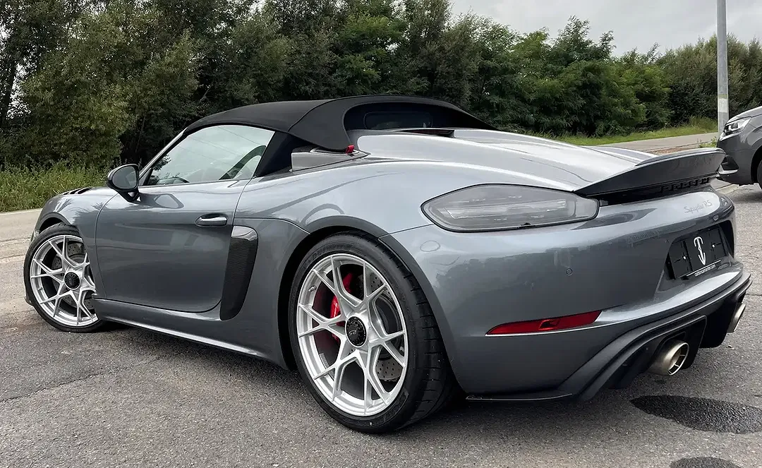 Porsche 718 Spyder RS Weissach - Thumbnail 6