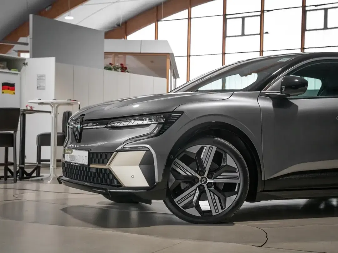 Renault Megane E-Tech Electric Iconic - foto 2