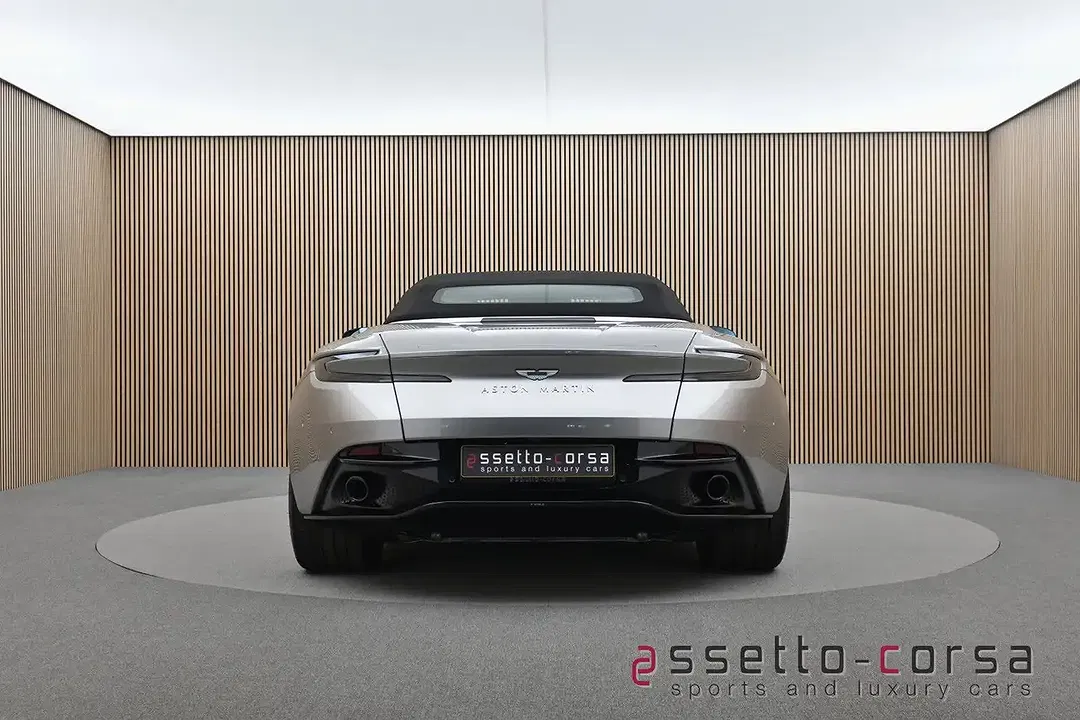 Aston Martin DB12 Volante - Thumbnail 11
