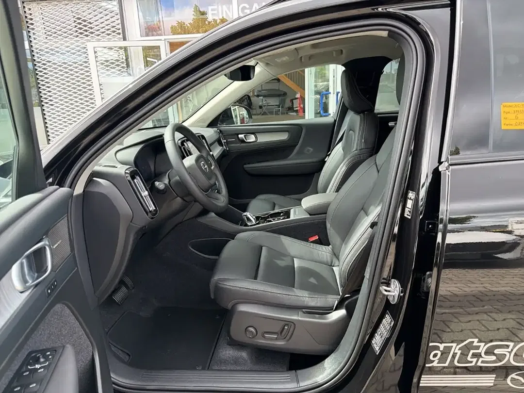 Volvo XC40 B3 Ultra - Thumbnail 10