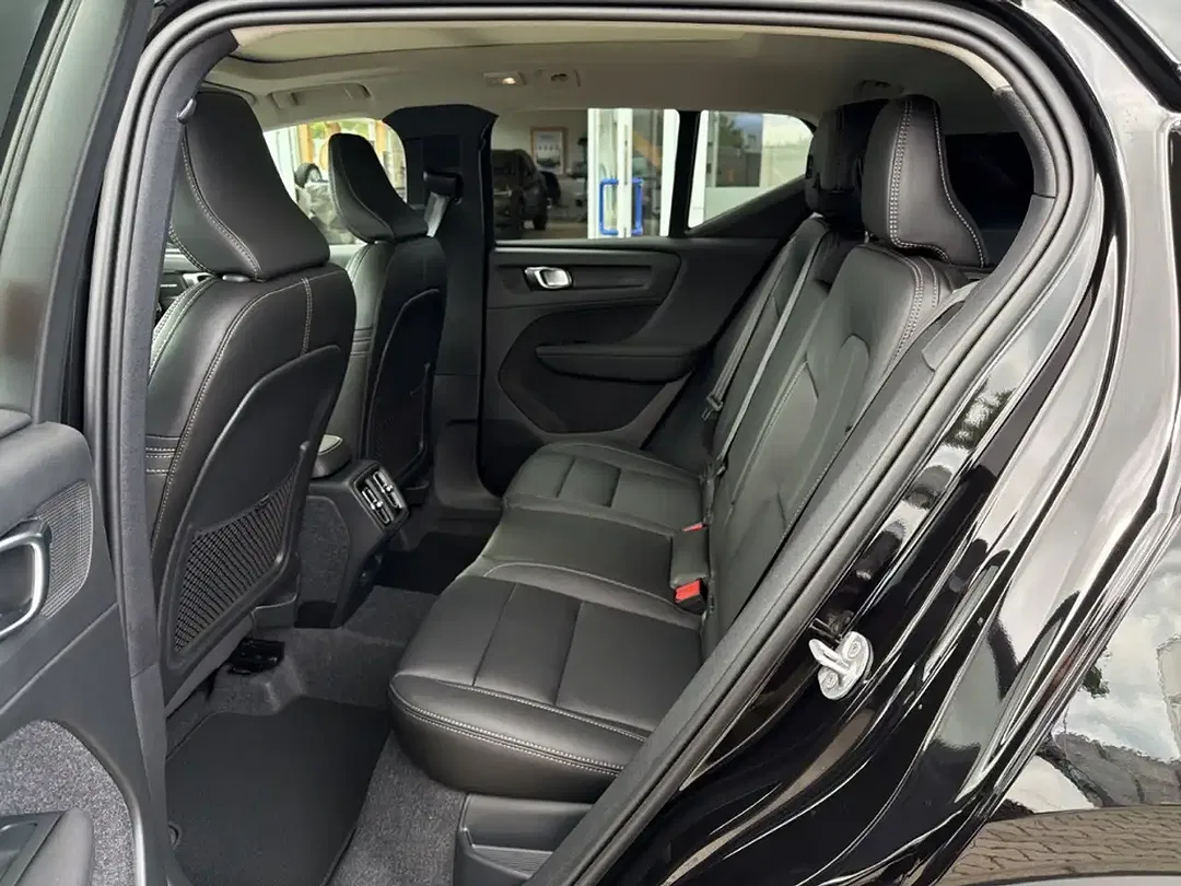 Volvo XC40 B3 Ultra - Thumbnail 13