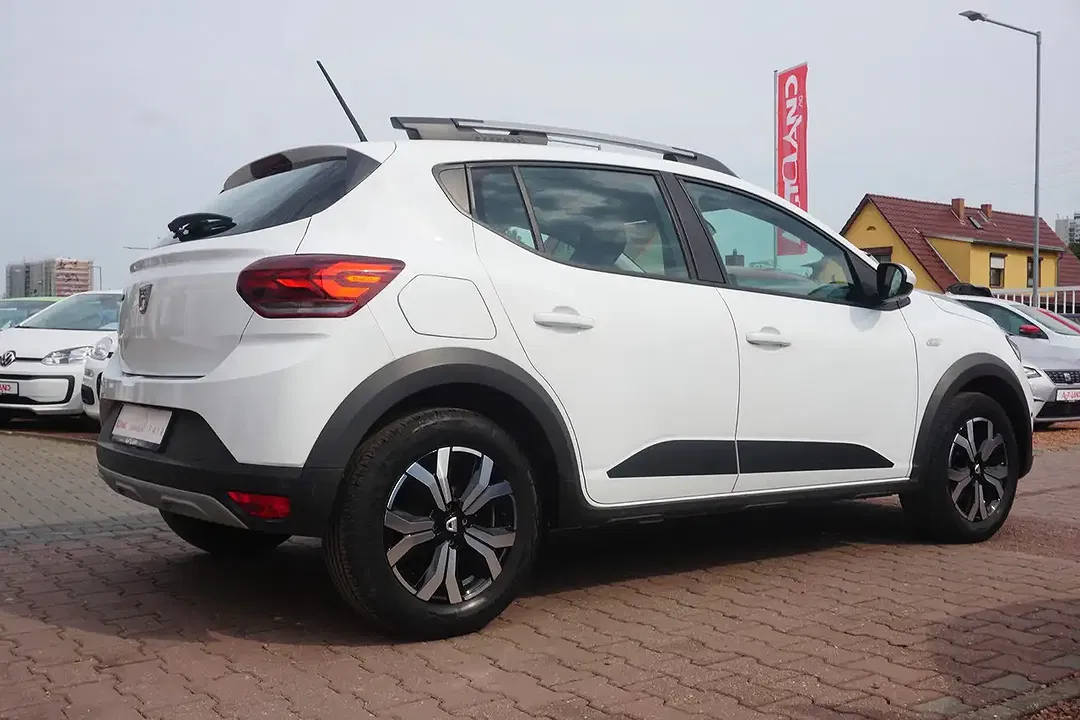 Dacia Sandero TCe Stepway Comfort - Thumbnail 3
