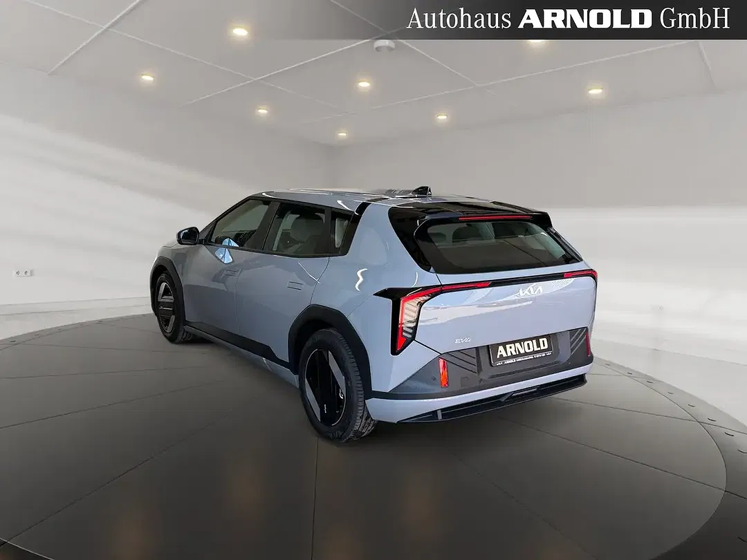 Kia EV4 Air - Thumbnail 3