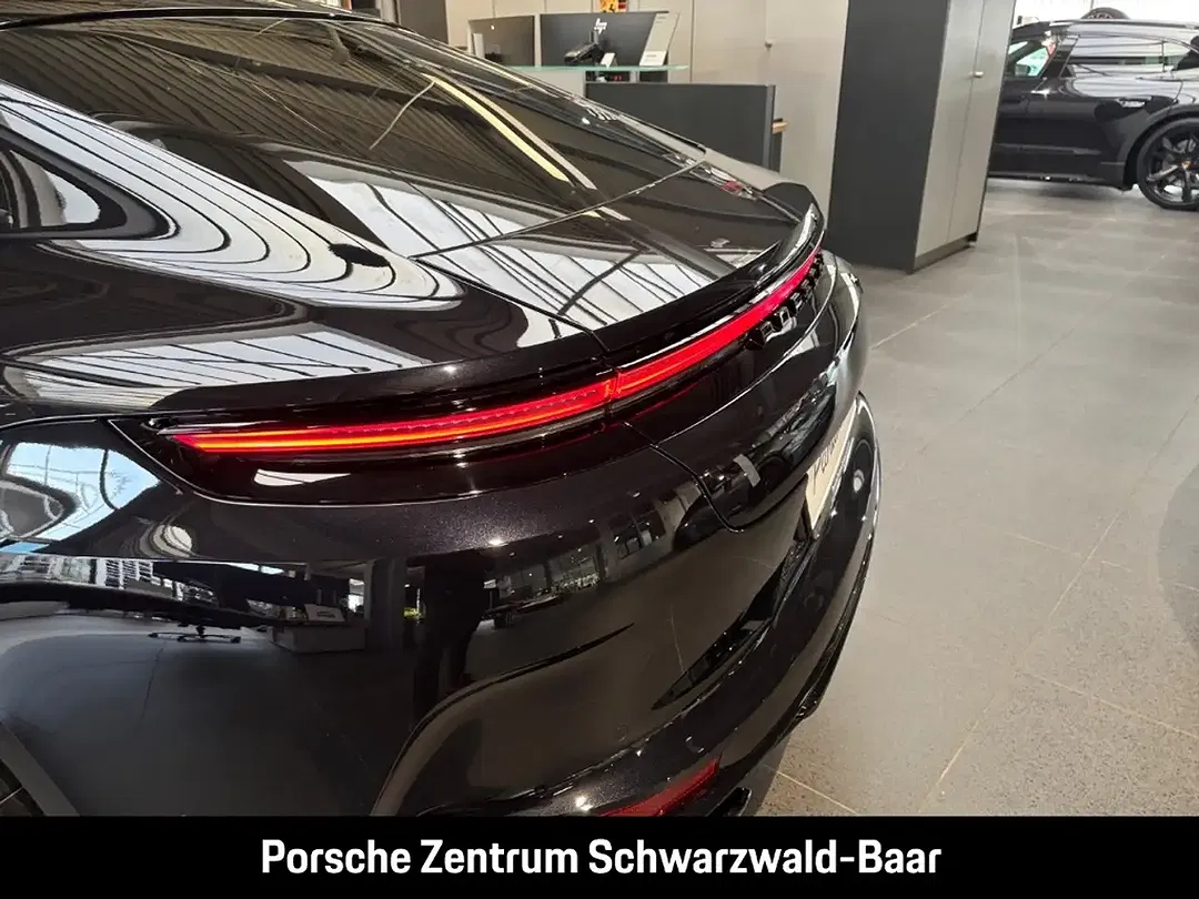 Porsche Panamera E-Hybrid 4 - Thumbnail 10