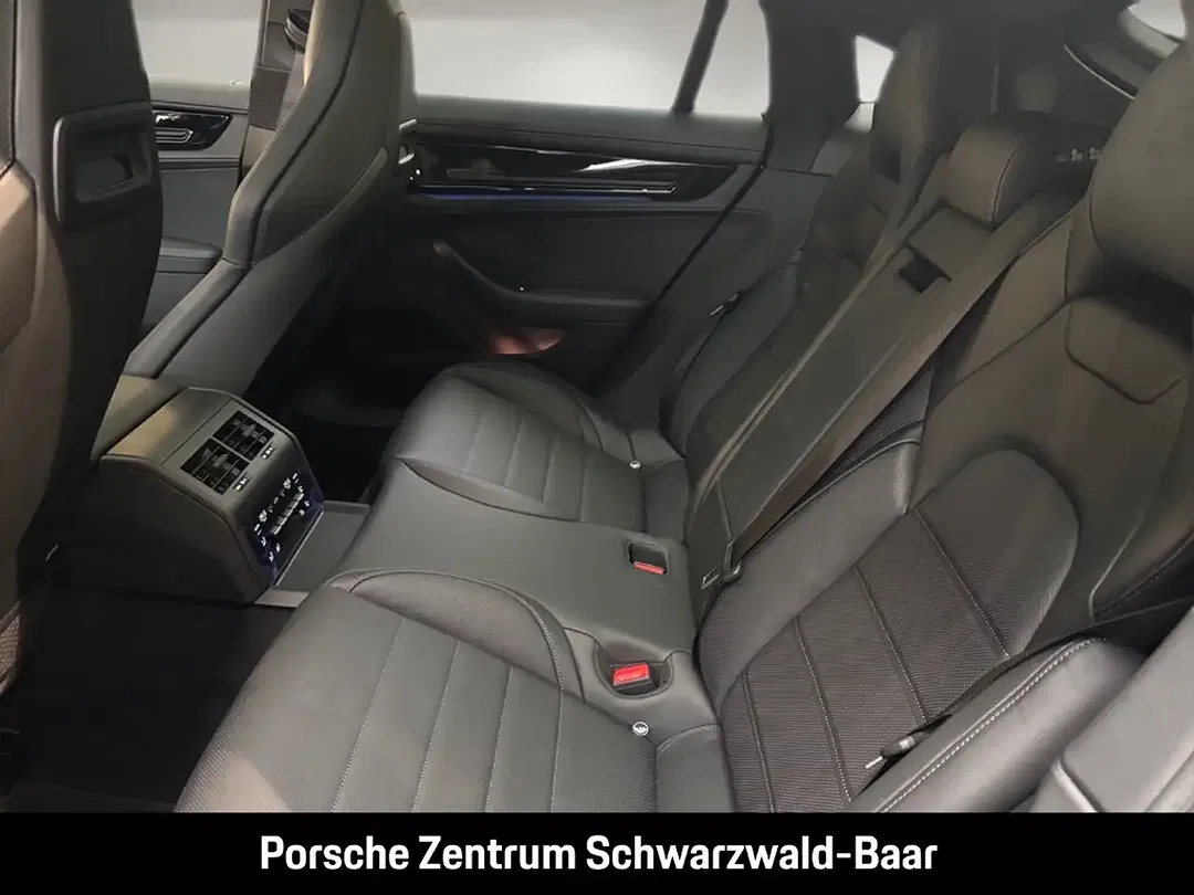 Porsche Panamera E-Hybrid 4 - foto 14