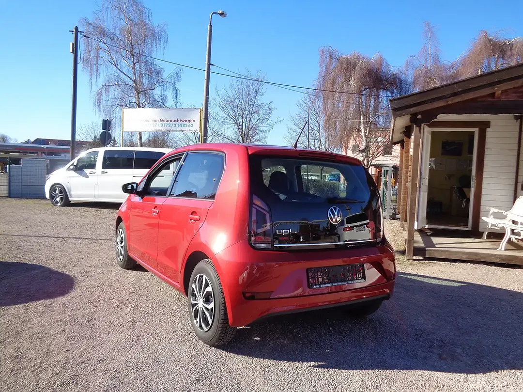 Volkswagen up! Active - Thumbnail 5