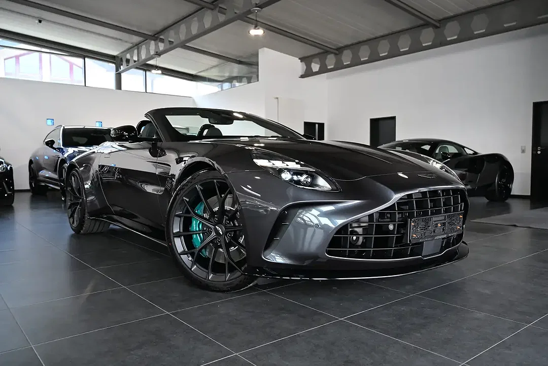 Aston Martin V8 Roadster - Afbeelding 1
