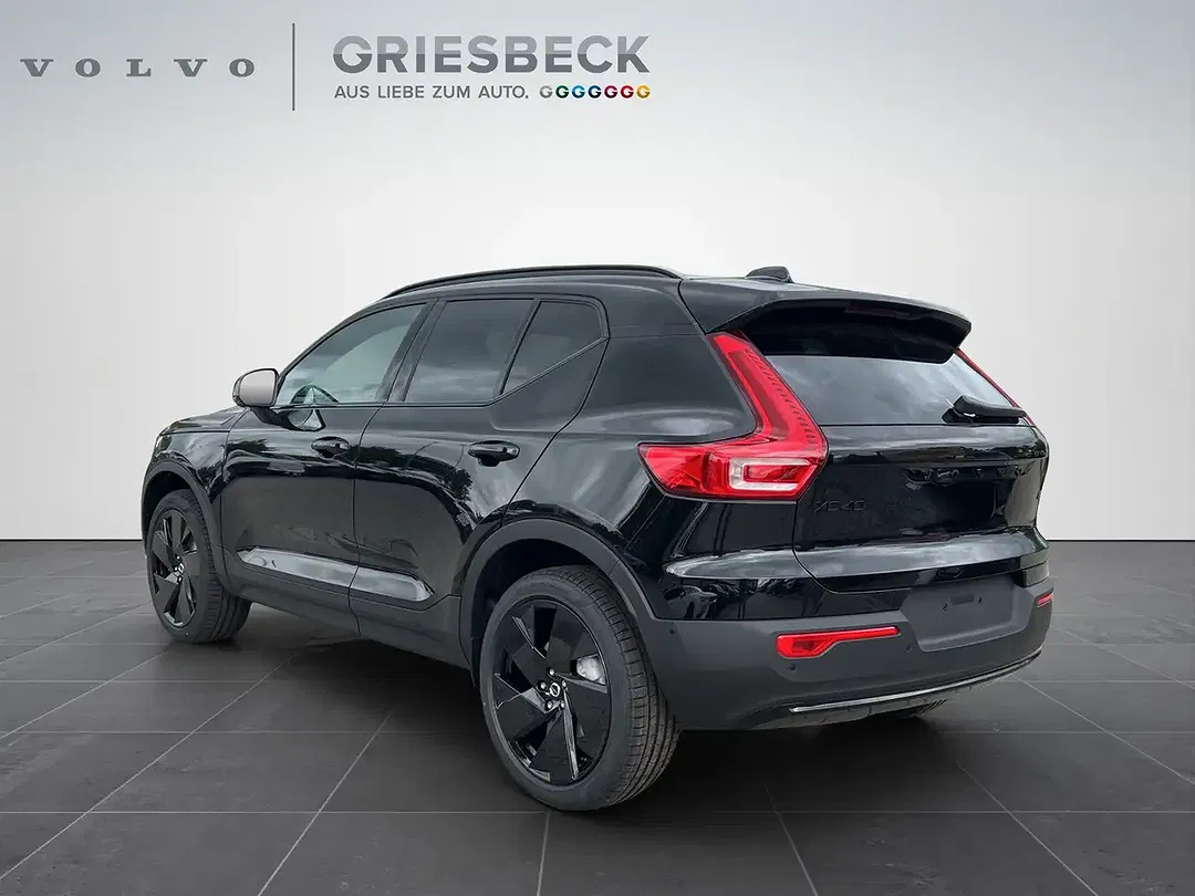 Volvo XC40 Ultra Black Edition - Thumbnail 3