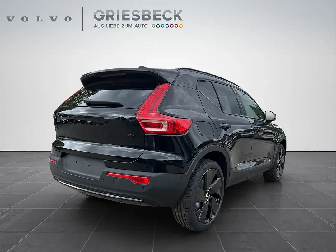 Volvo XC40 Ultra Black Edition - Thumbnail 5