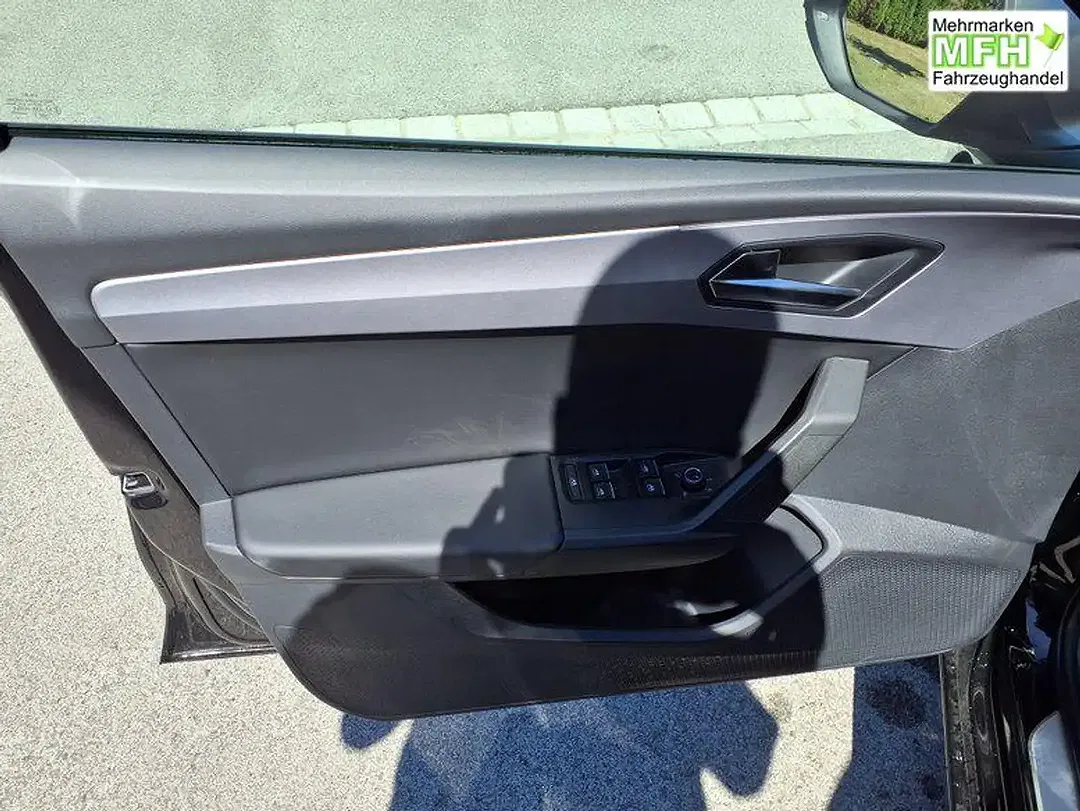 SEAT Leon 1.5 eTSI FR - Thumbnail 5