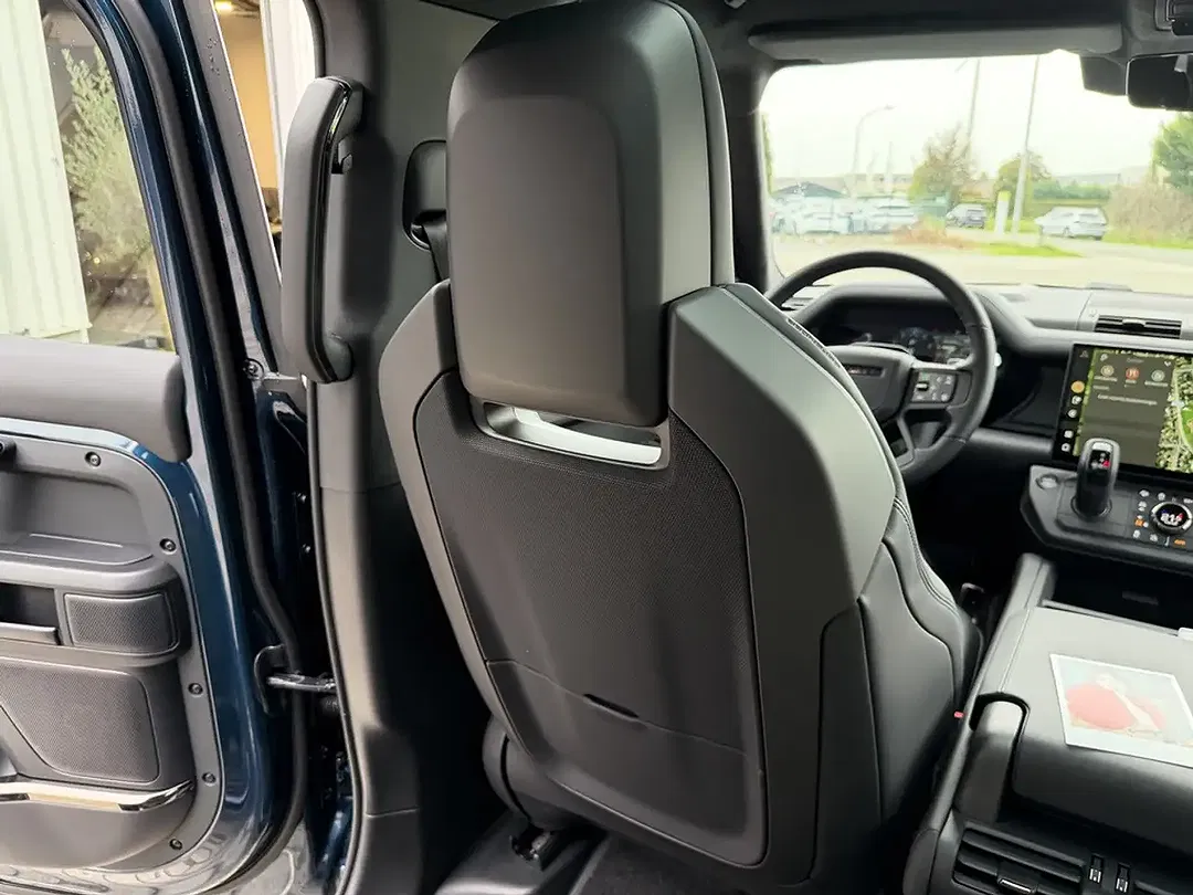 Land Rover Defender P635 OCTA 110 - Thumbnail 15
