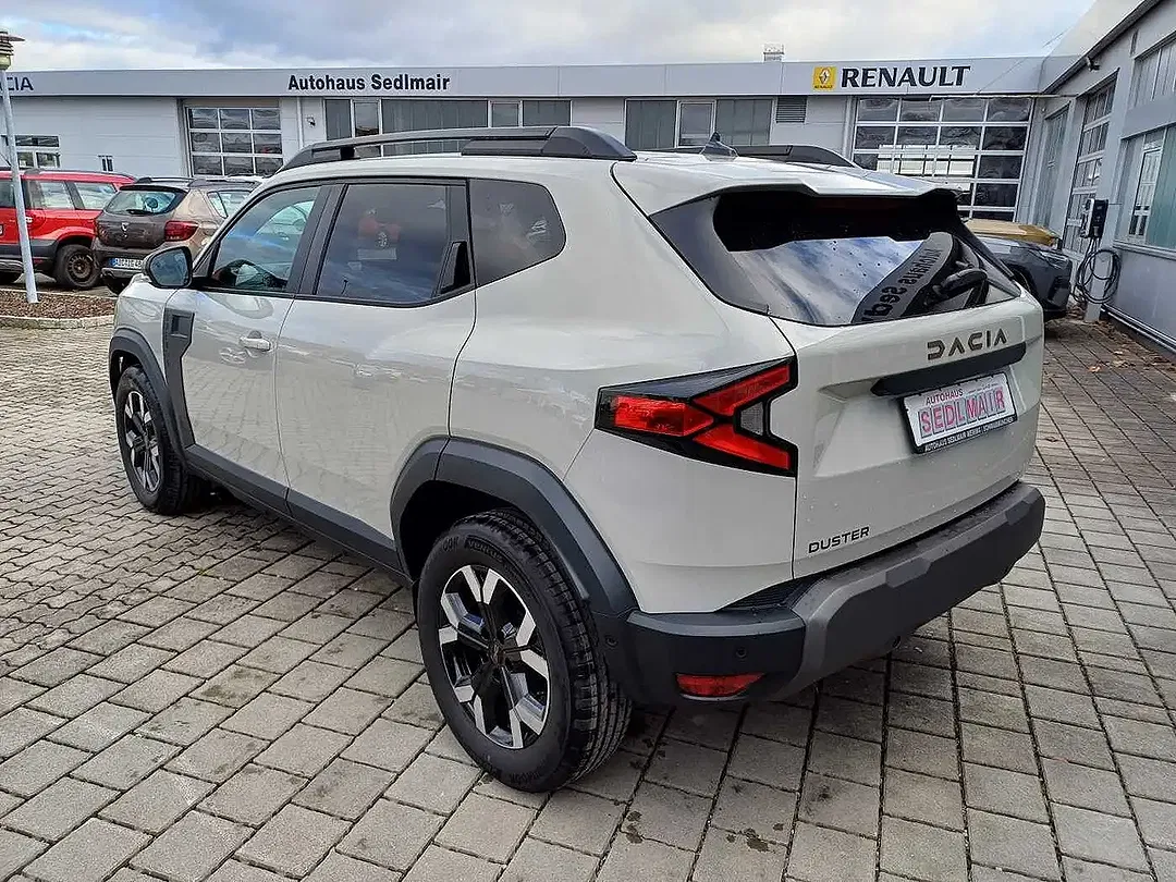Dacia Duster TCe Extreme - Thumbnail 4