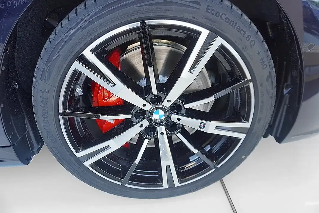 BMW 540 xDrive Touring M Sport Pro - Thumbnail 3